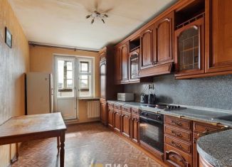 Продажа трехкомнатной квартиры, 70.6 м2, Санкт-Петербург, улица Коллонтай, 24к2, метро Ладожская
