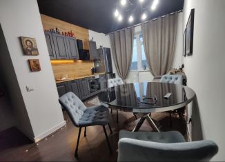 Продается 2-ком. квартира, 64 м2, Тюмень, проезд Геологоразведчиков, 44, Ленинский округ