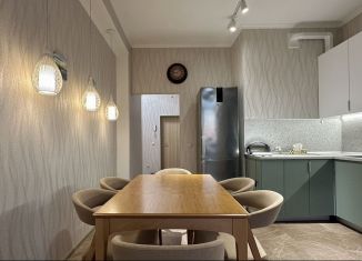 2-комнатная квартира в аренду, 92 м2, Санкт-Петербург, проспект Тореза, метро Проспект Просвещения