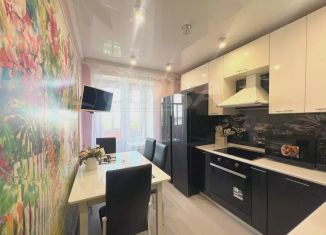 Продажа 1-комнатной квартиры, 33.1 м2, Тюмень, улица Щербакова, 98