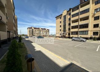 Трехкомнатная квартира на продажу, 89 м2, Кропоткин, Берёзовый проезд, 1к3