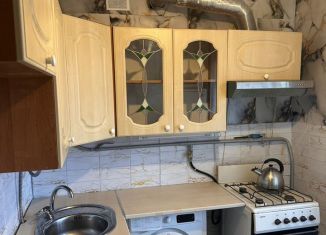 Сдам в аренду 2-комнатную квартиру, 51 м2, Санкт-Петербург, бульвар Новаторов, 106, метро Проспект Ветеранов