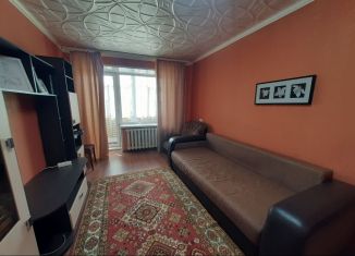 Продаю 2-ком. квартиру, 52 м2, Янаул, Советская улица, 14