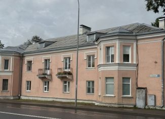 Продажа 2-ком. квартиры, 46 м2, Псков, улица Леона Поземского, 11
