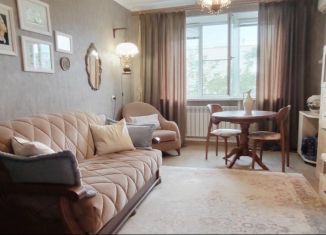 Продам 2-комнатную квартиру, 50.3 м2, Таганрог, улица Розы Люксембург, 48-1