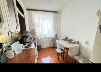 Продажа трехкомнатной квартиры, 56.3 м2, Тобольск, Октябрьская улица, 53