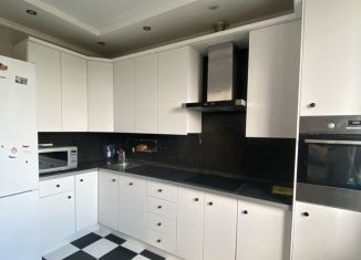 Продам 3-комнатную квартиру, 89 м2, Лобня, Текстильная улица, 16