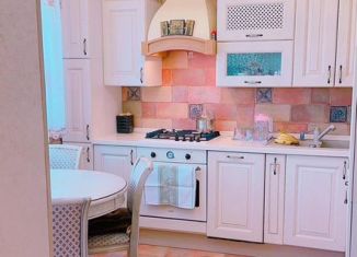 Продажа двухкомнатной квартиры, 68 м2, Горячий Ключ, Объездная улица, 2В