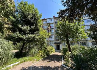 Продаю трехкомнатную квартиру, 56.4 м2, Сочи, улица Победы, 131