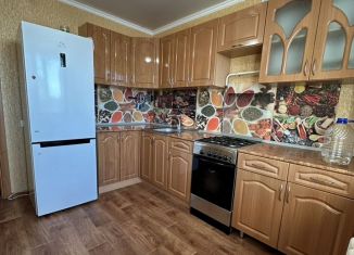 Сдается в аренду 2-комнатная квартира, 66 м2, Туймазы, улица Комарова, 30