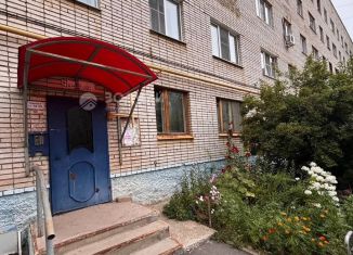 Трехкомнатная квартира на продажу, 63.6 м2, Чувашия, улица Винокурова, 57