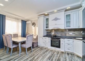 Продам двухкомнатную квартиру, 71.6 м2, Краснодар, улица имени Дмитрия Благоева, 31к2, Карасунский округ