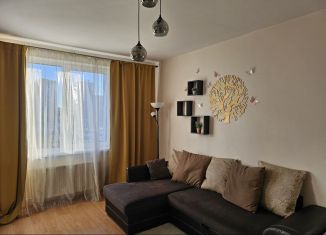 Сдаю в аренду 1-ком. квартиру, 39 м2, Ленинградская область, проспект Авиаторов Балтики, 7