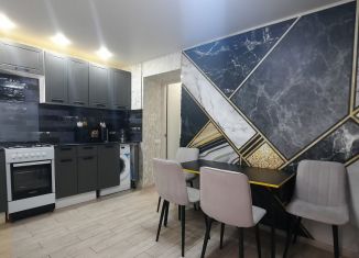 Продам 2-ком. квартиру, 42.8 м2, Евпатория, Интернациональная улица, 29