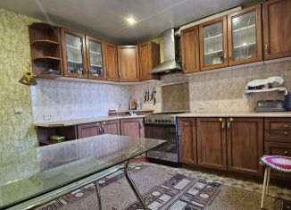 Продажа трехкомнатной квартиры, 73 м2, Алексин, Тульская улица, 135к1
