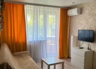 Сдаю в аренду 1-ком. квартиру, 34 м2, Республика Башкортостан, улица Калинина, 44