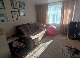 Продаю трехкомнатную квартиру, 52 м2, Удмуртия, улица Зайцева, 2