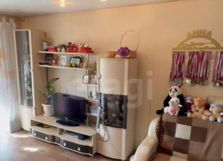 Продается 2-ком. квартира, 53.8 м2, Златоуст, улица 40-летия Победы, 19