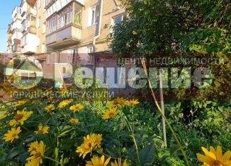 Продаю 3-ком. квартиру, 68 м2, Копейск, Театральная улица, 6А