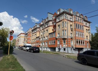 3-ком. квартира на продажу, 86 м2, Киров, Казанская улица, 86