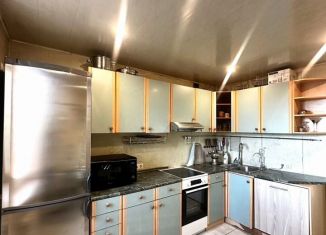 2-ком. квартира в аренду, 56 м2, Санкт-Петербург, улица Партизана Германа, 14/117, метро Проспект Ветеранов