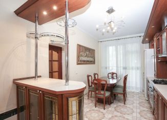 Четырехкомнатная квартира на продажу, 127.6 м2, Калининград, улица Дмитрия Донского, 15