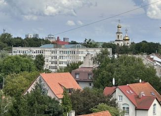 Продаю 2-ком. квартиру, 73.3 м2, Калининград, Красносельская улица, 82к1