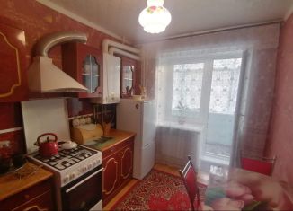 Продается трехкомнатная квартира, 67.9 м2, рабочий посёлок Выездное, улица Сельхозтехника, 6