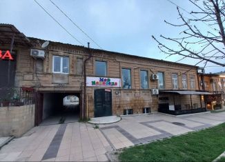 Продаю помещение свободного назначения, 138 м2, Дербент, улица У. Буйнакского, 42