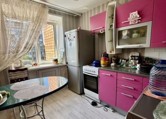 Продам двухкомнатную квартиру, 42 м2, Удмуртия, улица Труда, 70