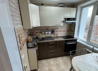 3-комнатная квартира на продажу, 61.2 м2, Златоуст, улица 30 лет ВЛКСМ, 3