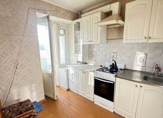 Трехкомнатная квартира на продажу, 55.7 м2, Салават, Октябрьская улица, 26А