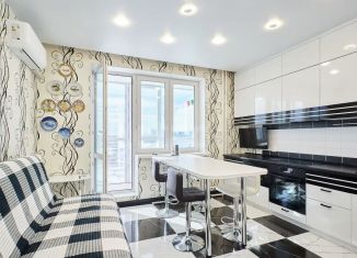 Продам однокомнатную квартиру, 48.5 м2, Тюмень, улица 50 лет Октября, 75к2, ЖК Славутич