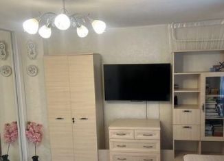 Продаю двухкомнатную квартиру, 47 м2, Калининград, улица Аллея Смелых, 56