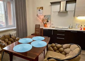 Однокомнатная квартира на продажу, 56 м2, Тюмень, улица Шиллера, 46к3