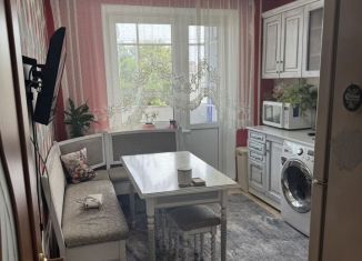 Продажа трехкомнатной квартиры, 76 м2, Армавир, улица Тургенева, 302