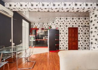 Продается 2-ком. квартира, 50 м2, Краснодар, улица Мира, 90, улица Мира