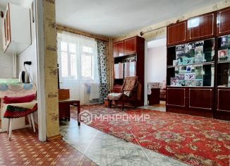 Продам 2-ком. квартиру, 45 м2, Челябинск, улица Калинина, 2, Калининский район