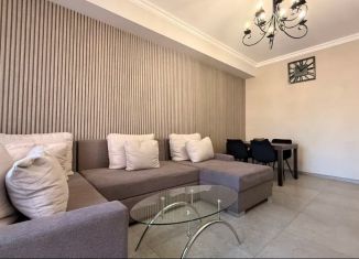 Продаю 3-ком. квартиру, 77 м2, Сочи, улица Кирова, 30, микрорайон Центральный