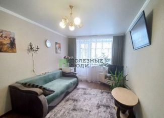 Продается трехкомнатная квартира, 62.6 м2, Курган, проспект Конституции, 42