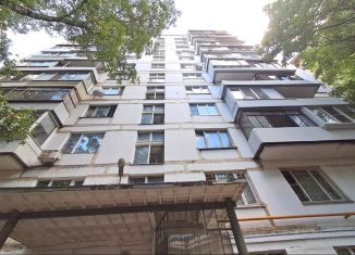 Сдача в аренду 2-ком. квартиры, 65 м2, Москва, Дегунинская улица, 8, САО