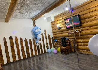 Аренда коттеджа, 300 м2, Омская область, 27-я Рабочая улица, 37