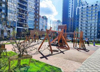 Продаю 1-комнатную квартиру, 40.7 м2, Челябинск, Краснопольский проспект, 26