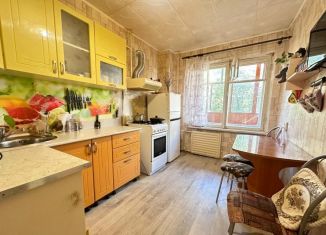 Продам трехкомнатную квартиру, 63 м2, Березники, улица Мира, 56