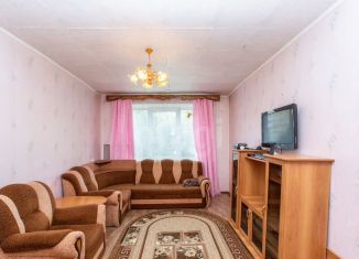 Продаю 2-ком. квартиру, 51.2 м2, Тобольск, 10-й микрорайон, 6