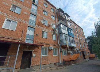 Продаю 2-ком. квартиру, 40 м2, Лабинск, улица Мира, 211/5