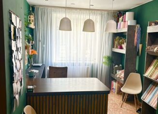 Продается торговая площадь, 54 м2, Хакасия, микрорайон Заводской, 41