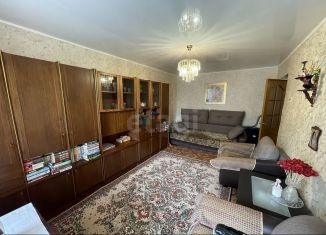 Продаю 2-комнатную квартиру, 48.4 м2, Вязьма, улица Просвещения, 7