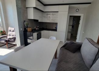 Продается двухкомнатная квартира, 60 м2, Геленджик, улица Маршала Жукова, 3к6