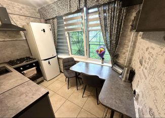 Продажа двухкомнатной квартиры, 45 м2, Санкт-Петербург, улица Черкасова, 17, метро Академическая